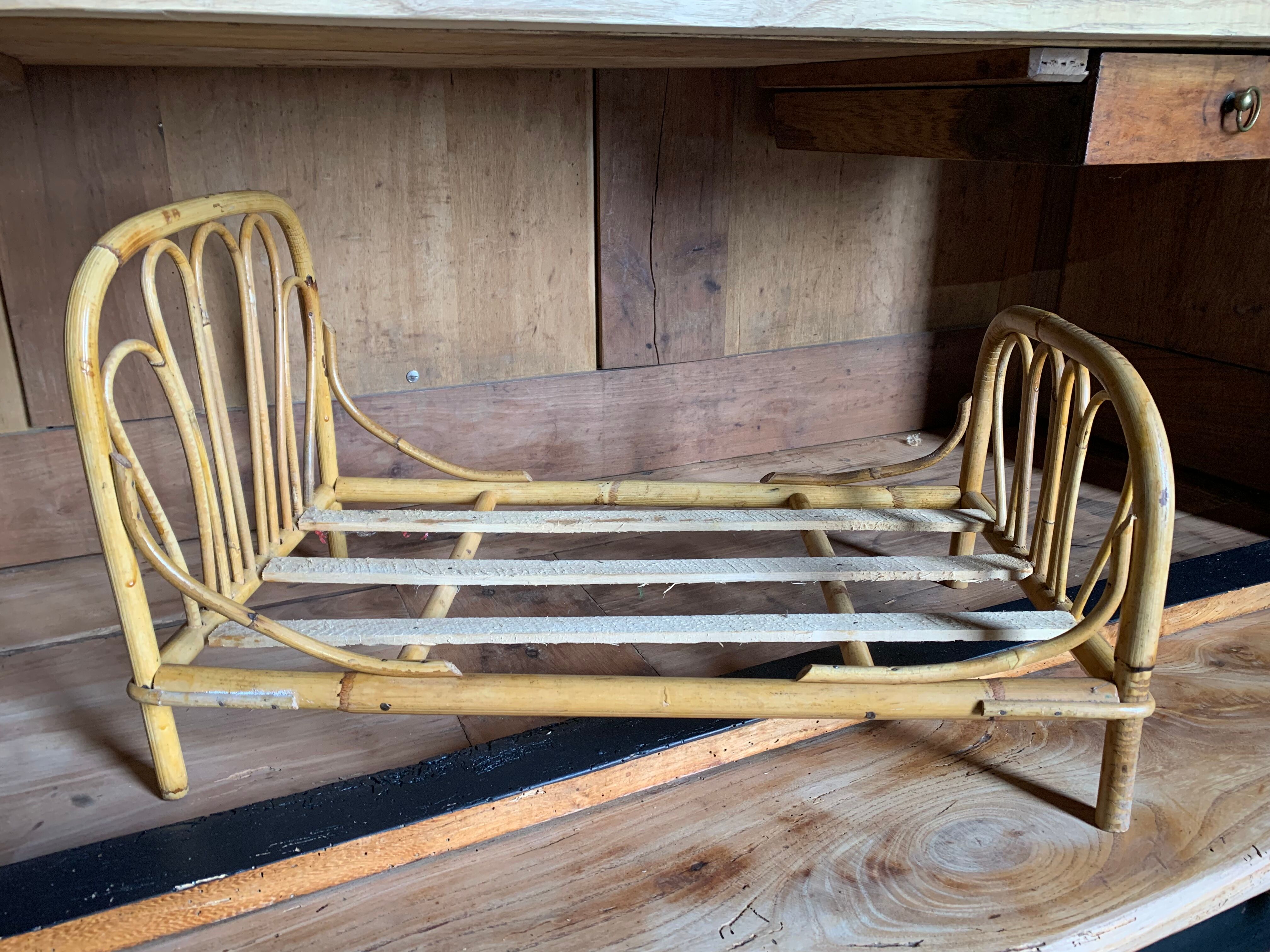 Doll rattan bed