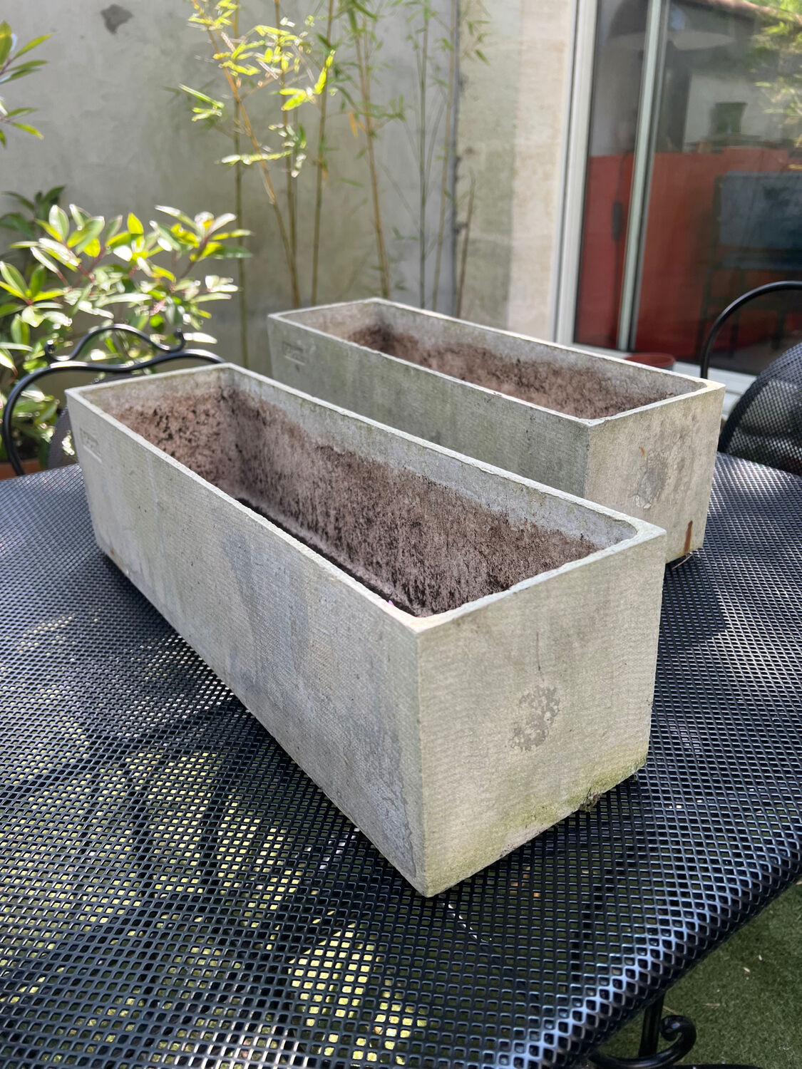 Pair of planters Eternit
