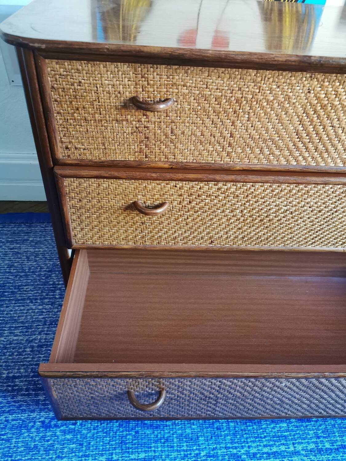 Commode en rotin et bambou
