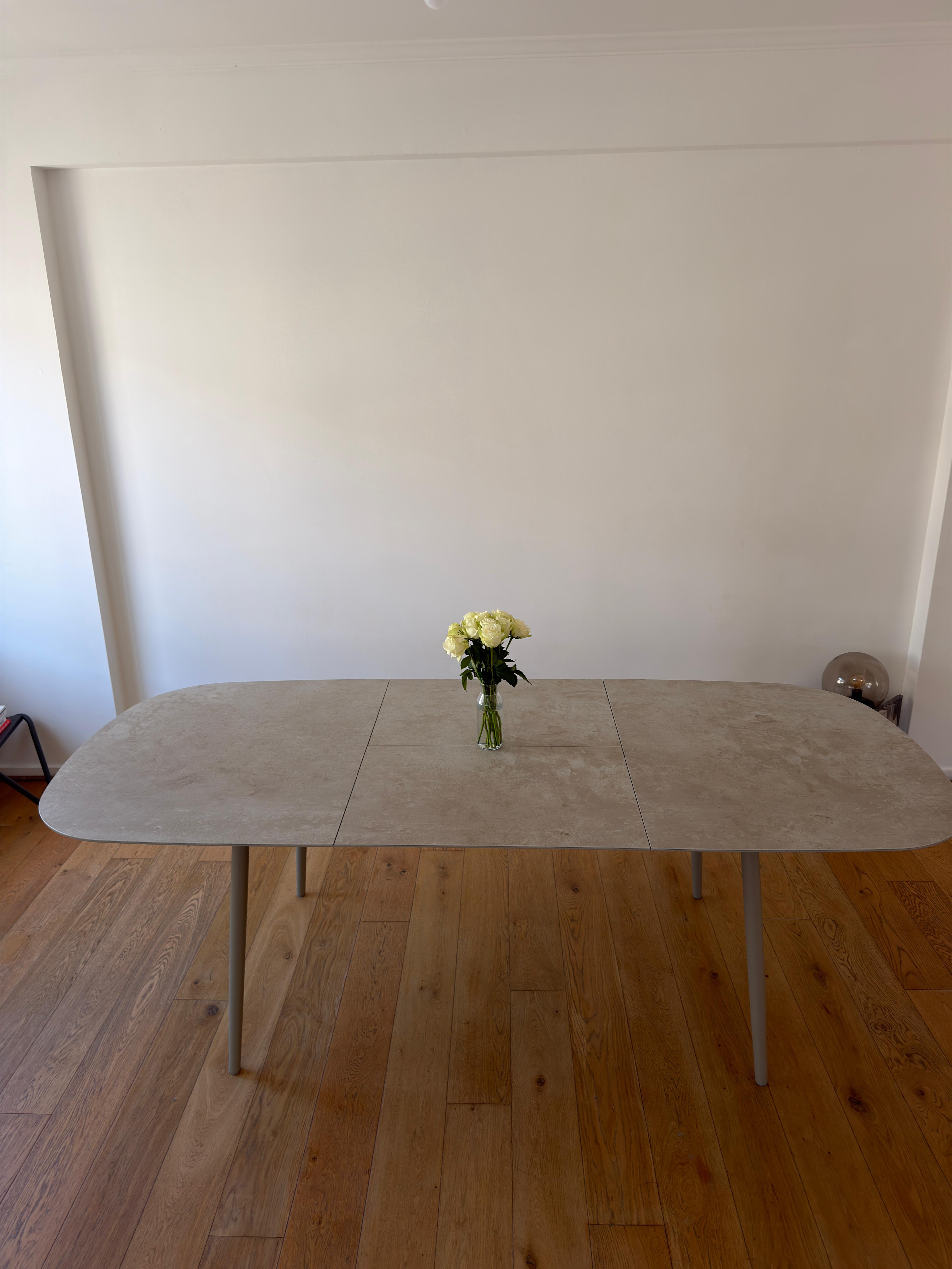 Ceramic table Int / Ext Bo Concept