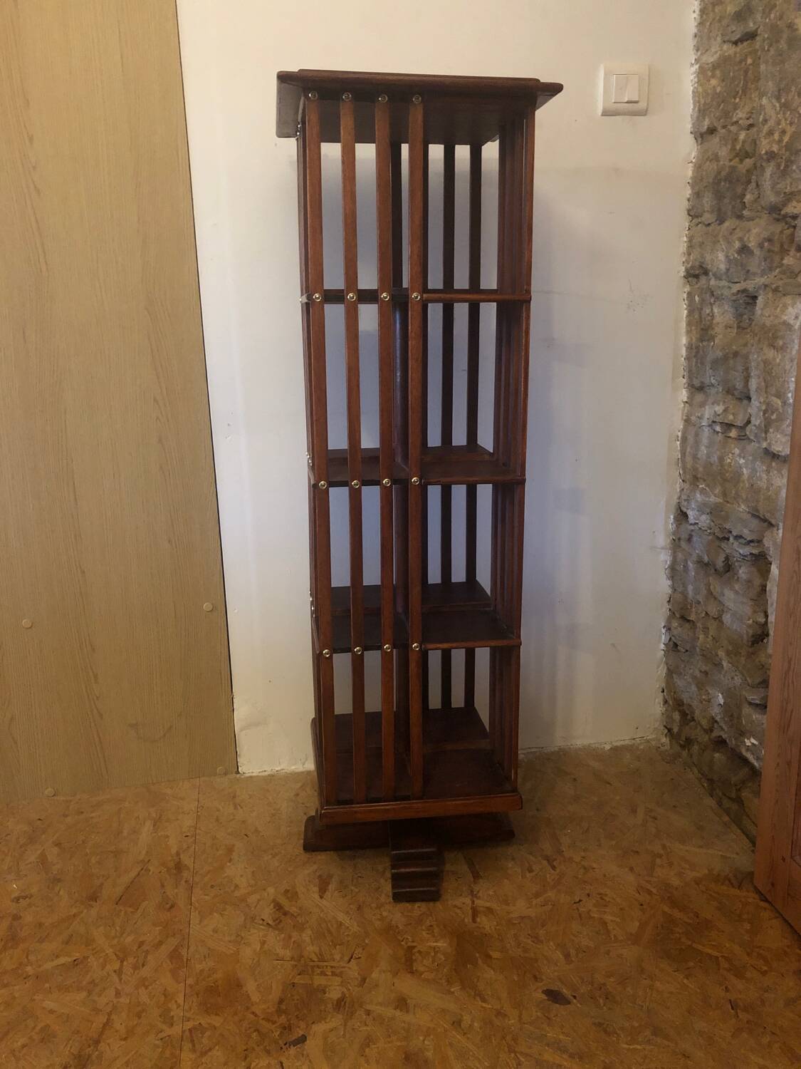 Revolving bookcase