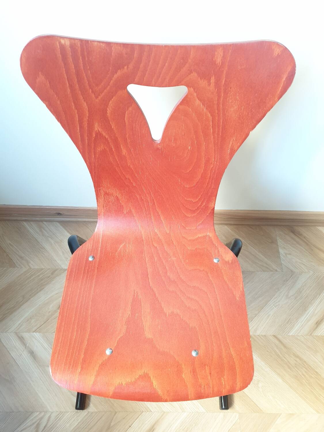 Chaise Kangourou pied noir
