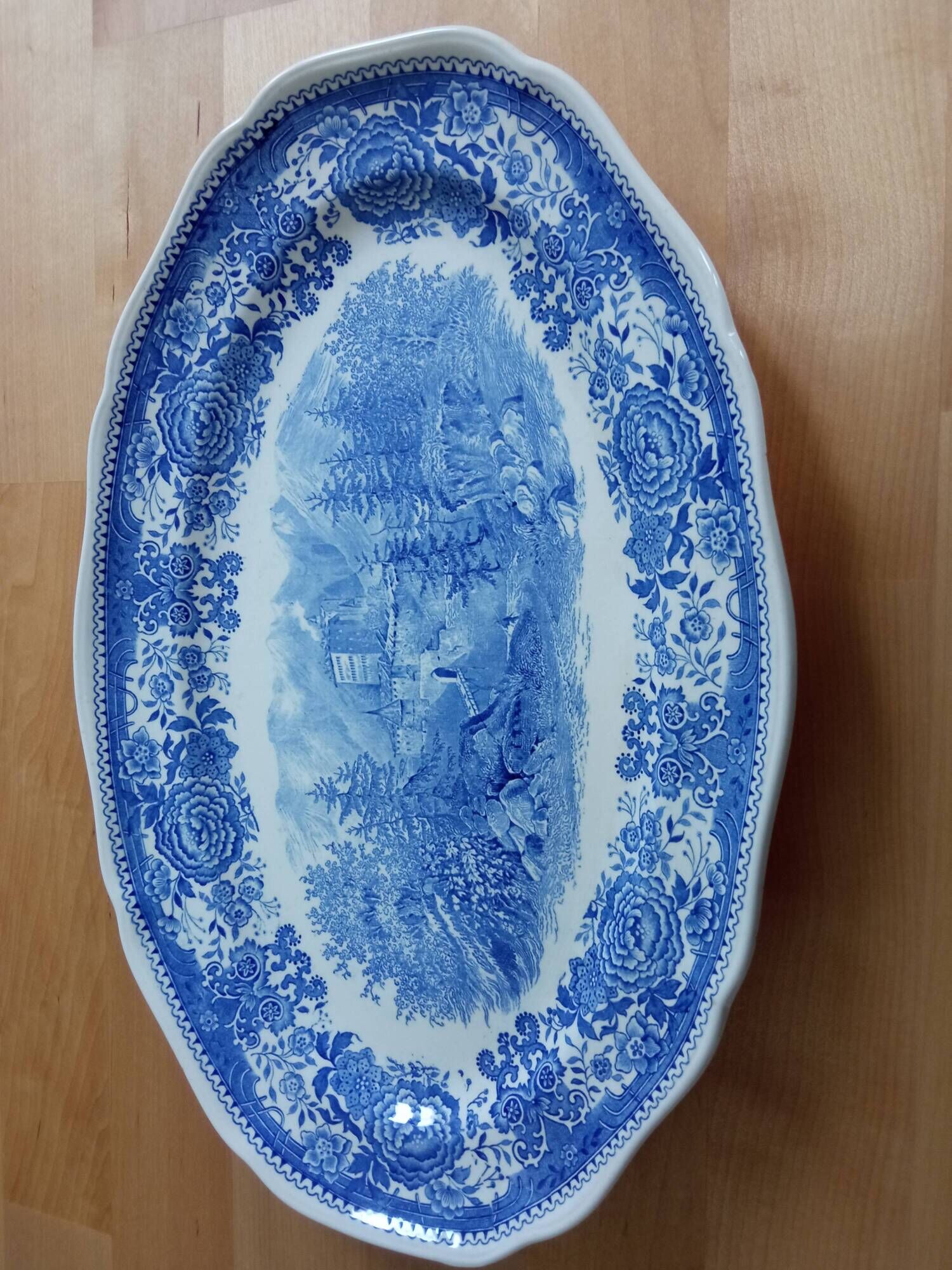 Large oval dish Villeroy and Boch