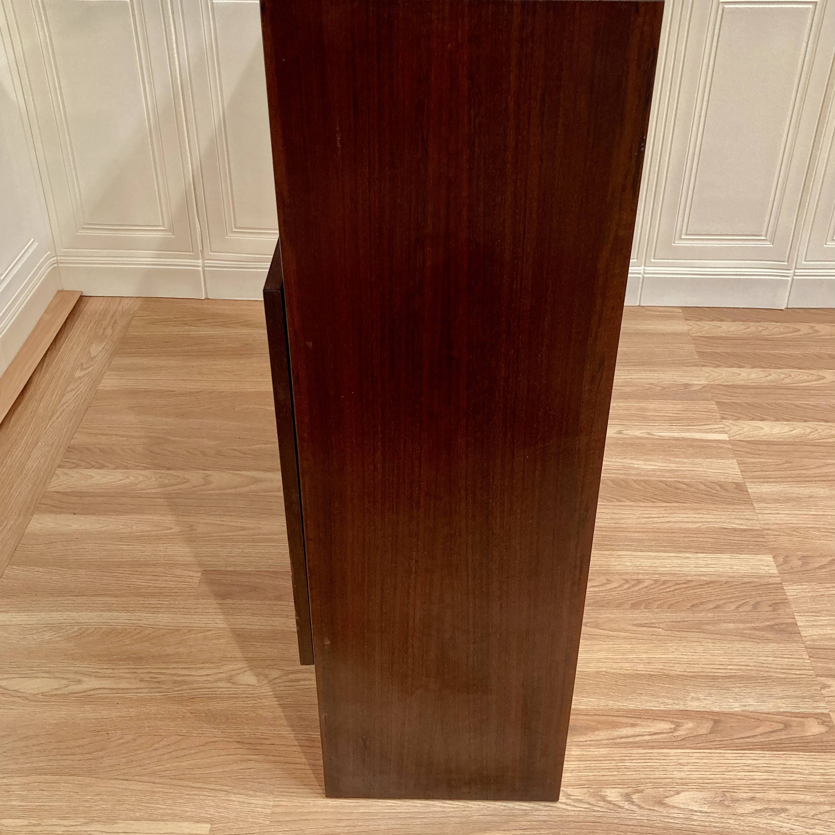 Bureau palissandre mural suspendu design scandinave 1950.