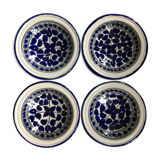 Set of 4 plates with blue floral decoration