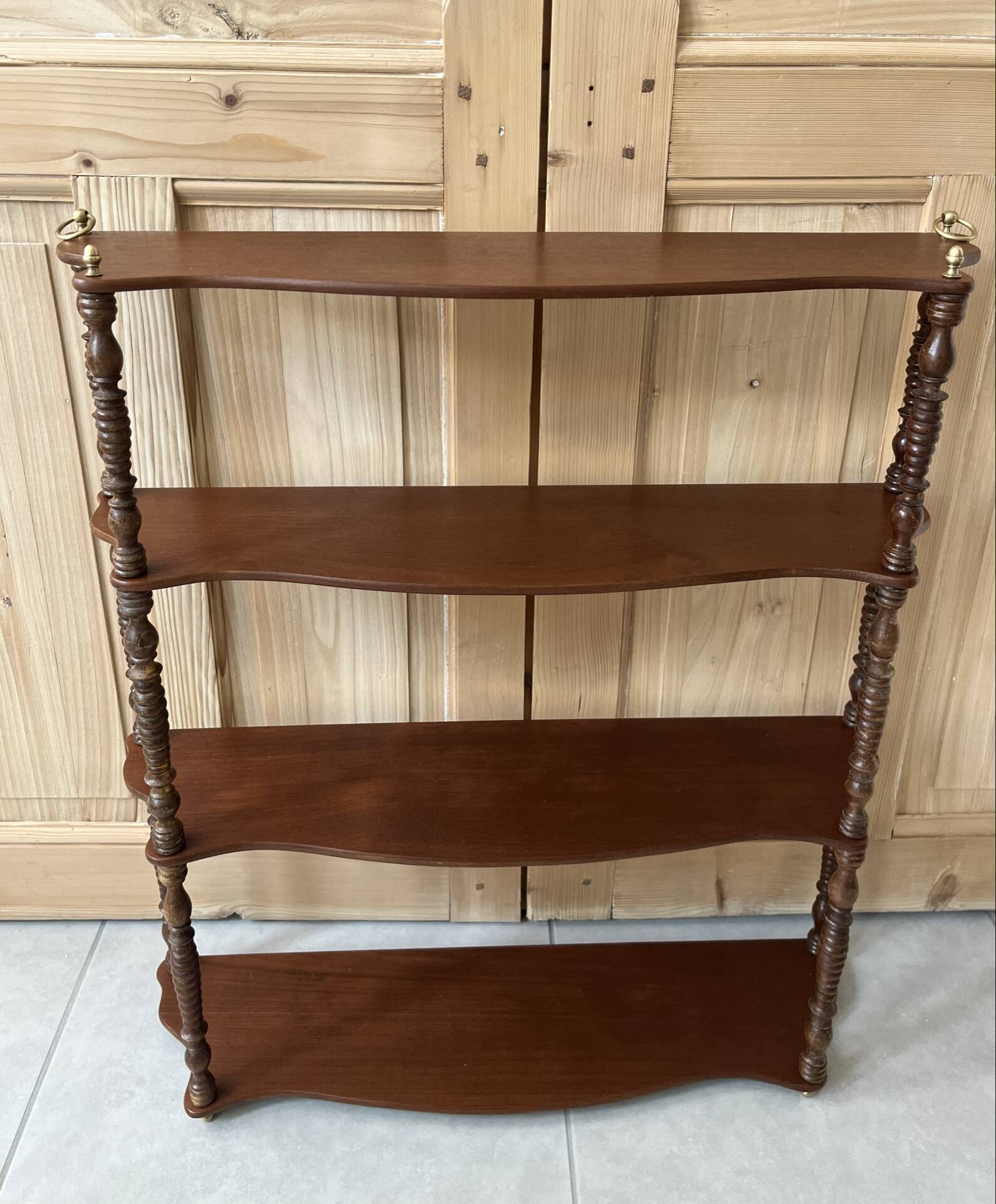 Napoleon III shelf