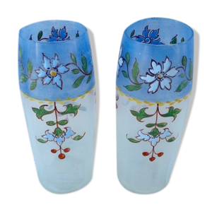 Paire de vases anciens