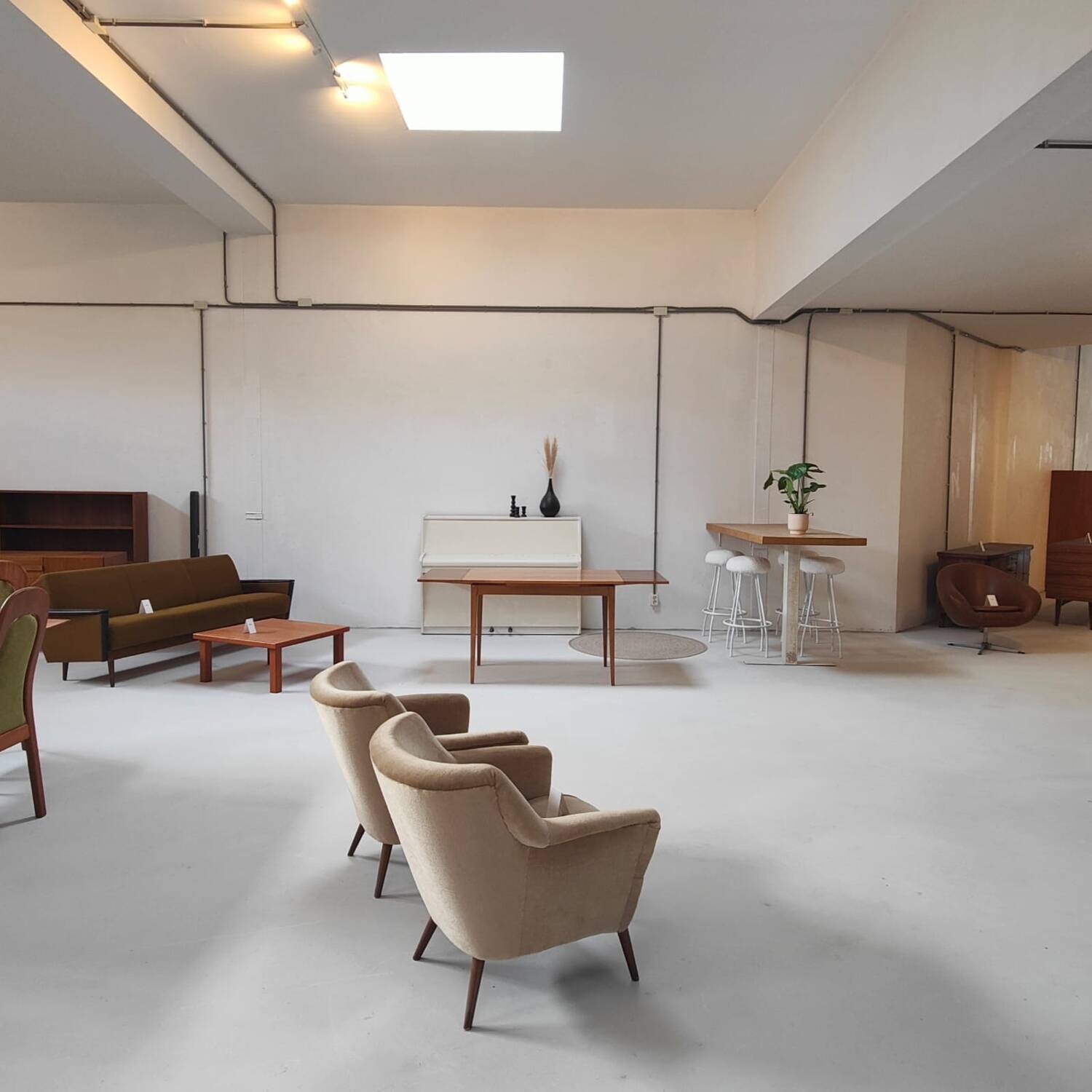 Mid-century dining table