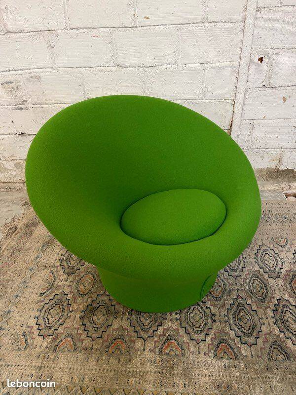 Mushroom model armchair by Pierre Paulin, vintage, Artifort edition, 1960.