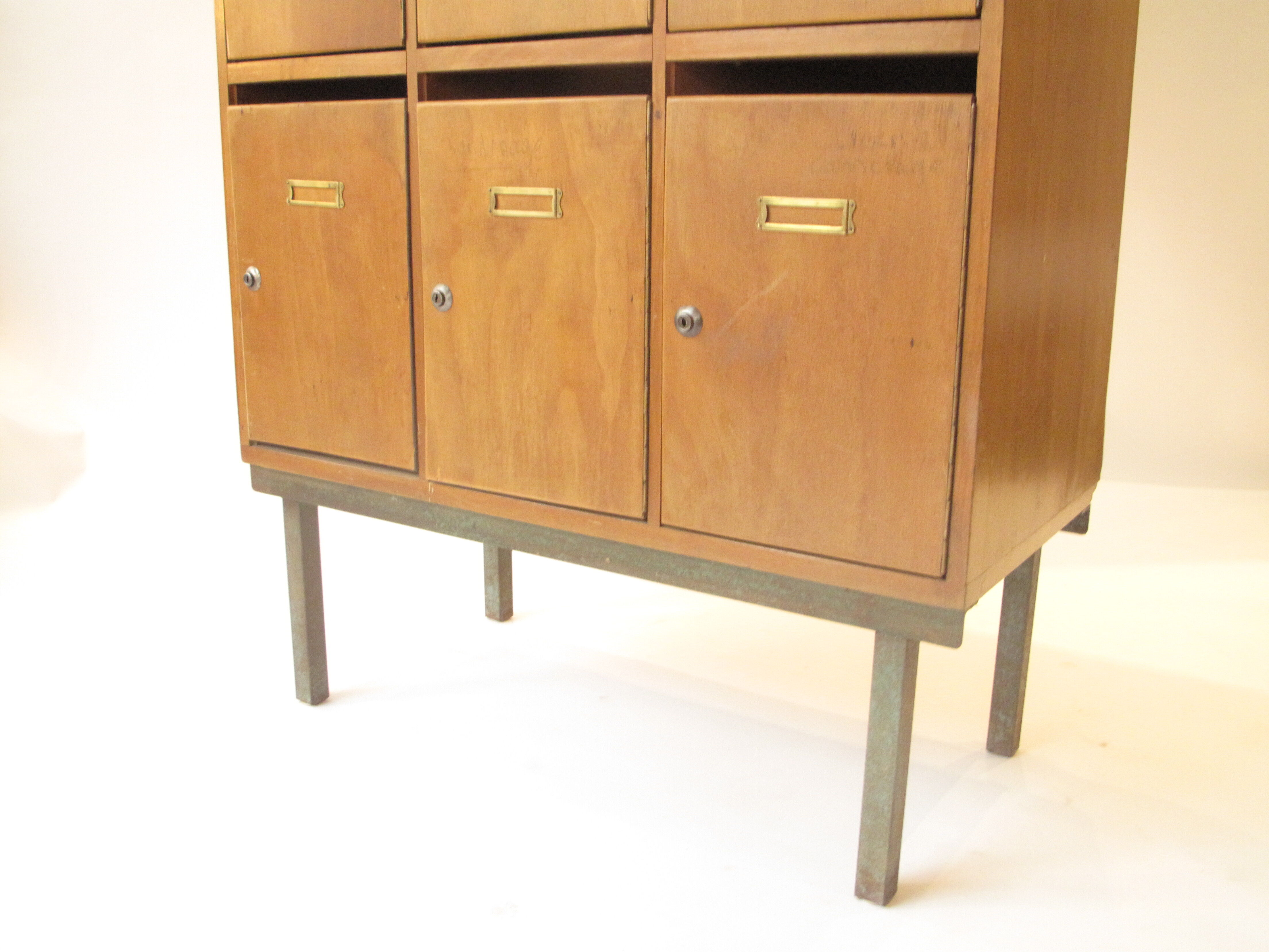Meuble de rangement des années 50