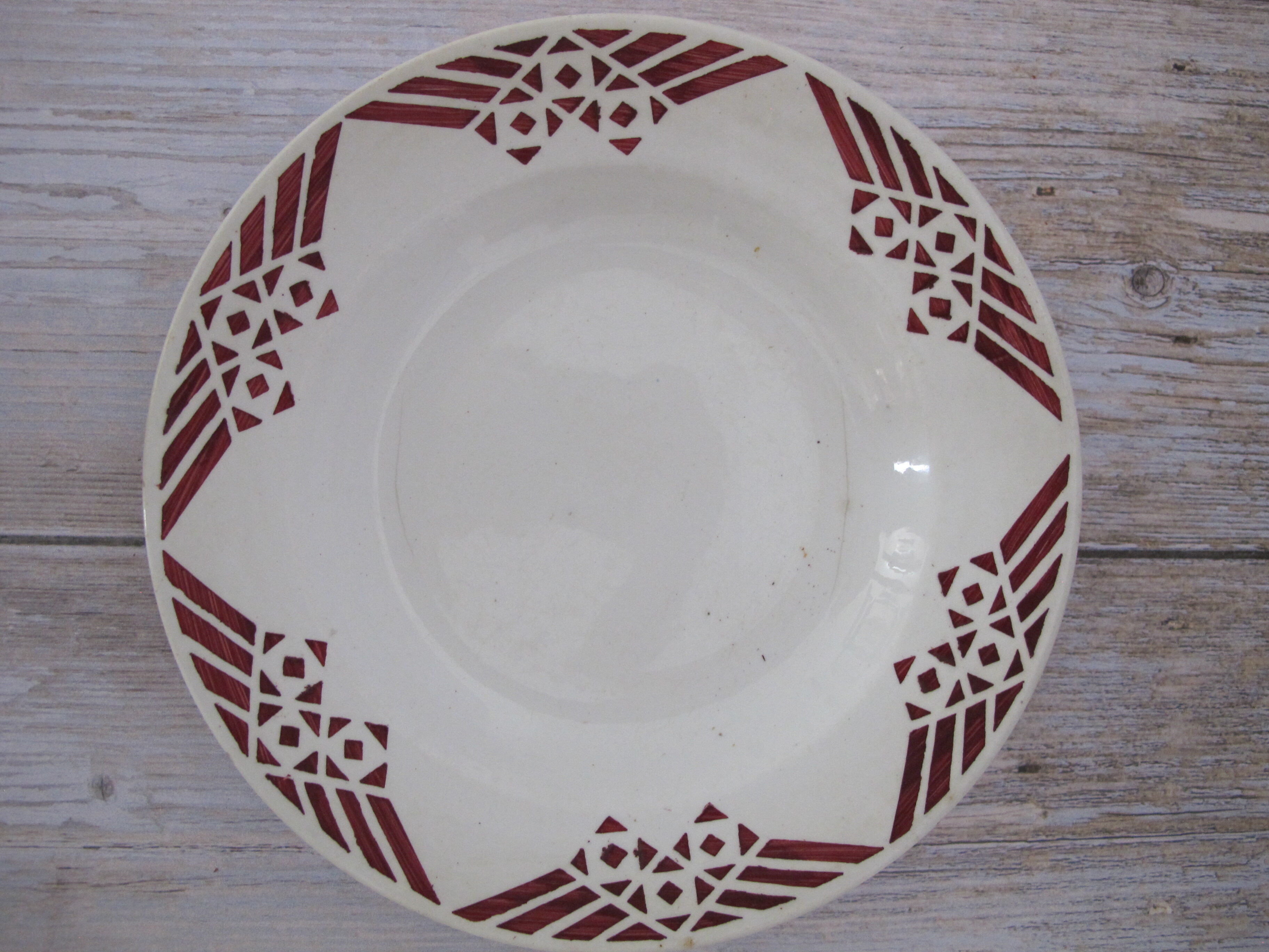 2 hollow plates made of Saint Amand earthenware