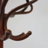 Thonet style parrot