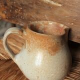 Pitcher Vintage sandstone handle beak pourer