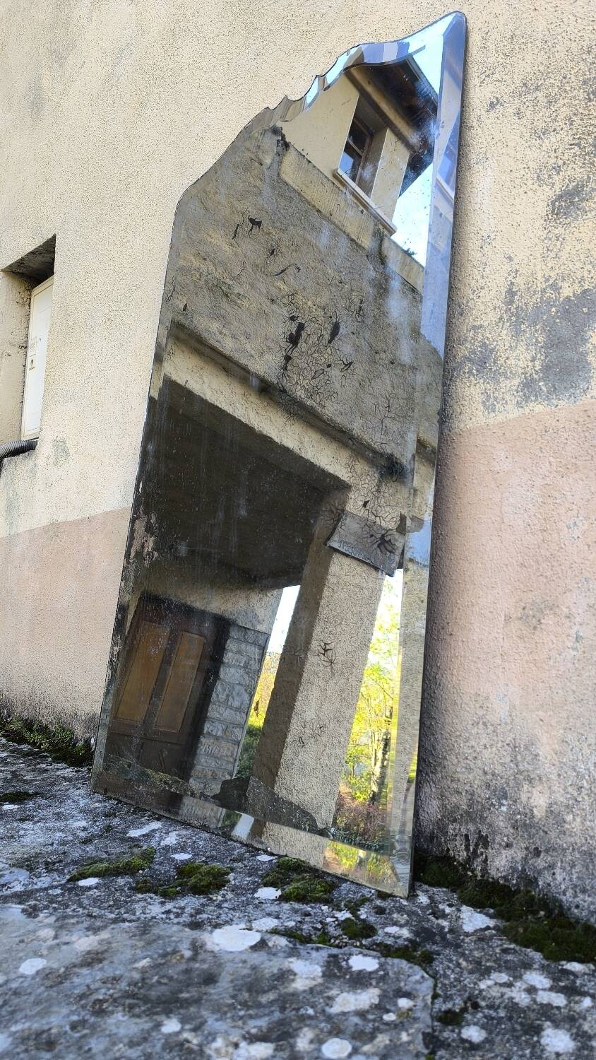 Beveled mirror 124 x 70