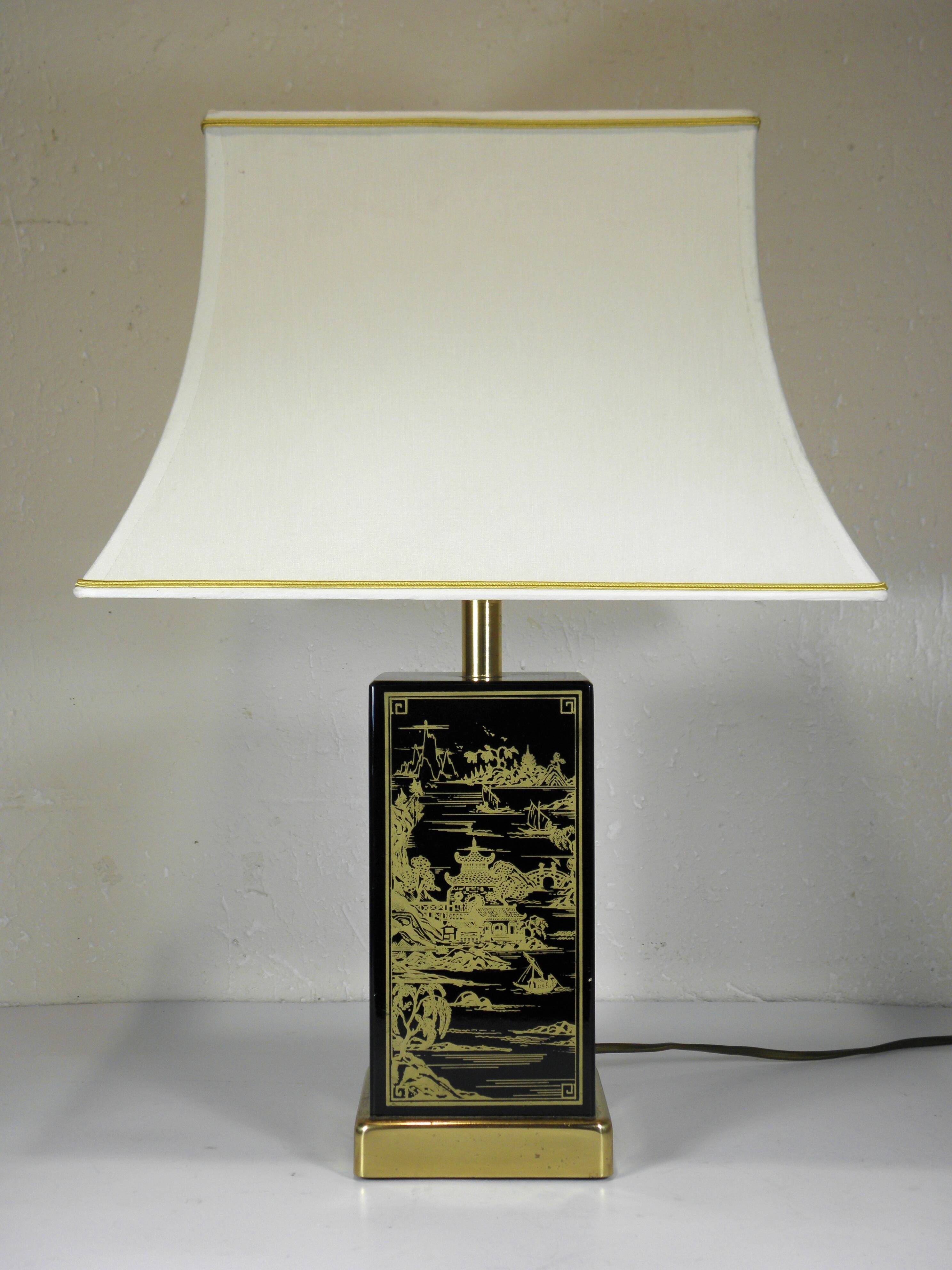Pagoda lamp from the 1970s