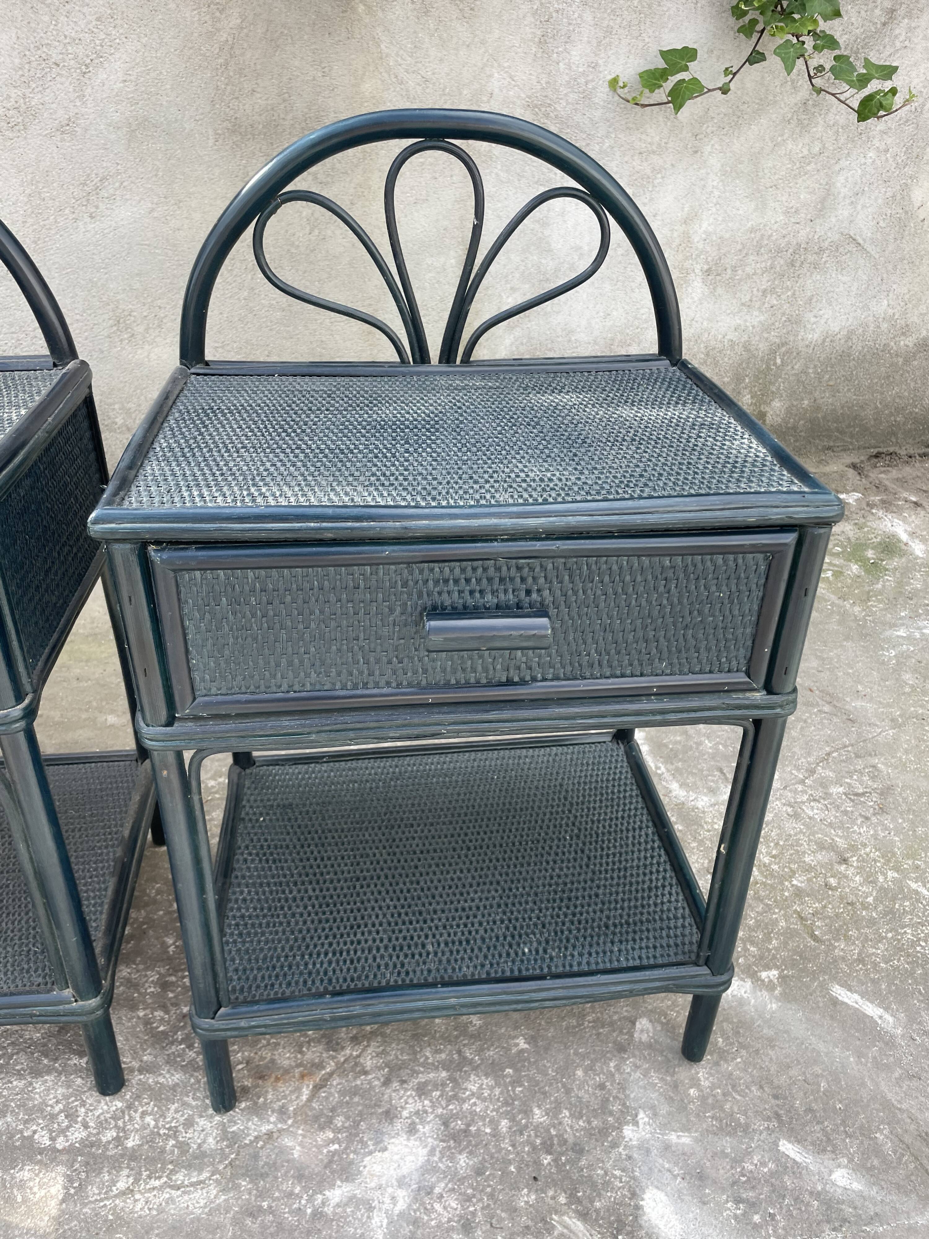 Paire de chevets en osier