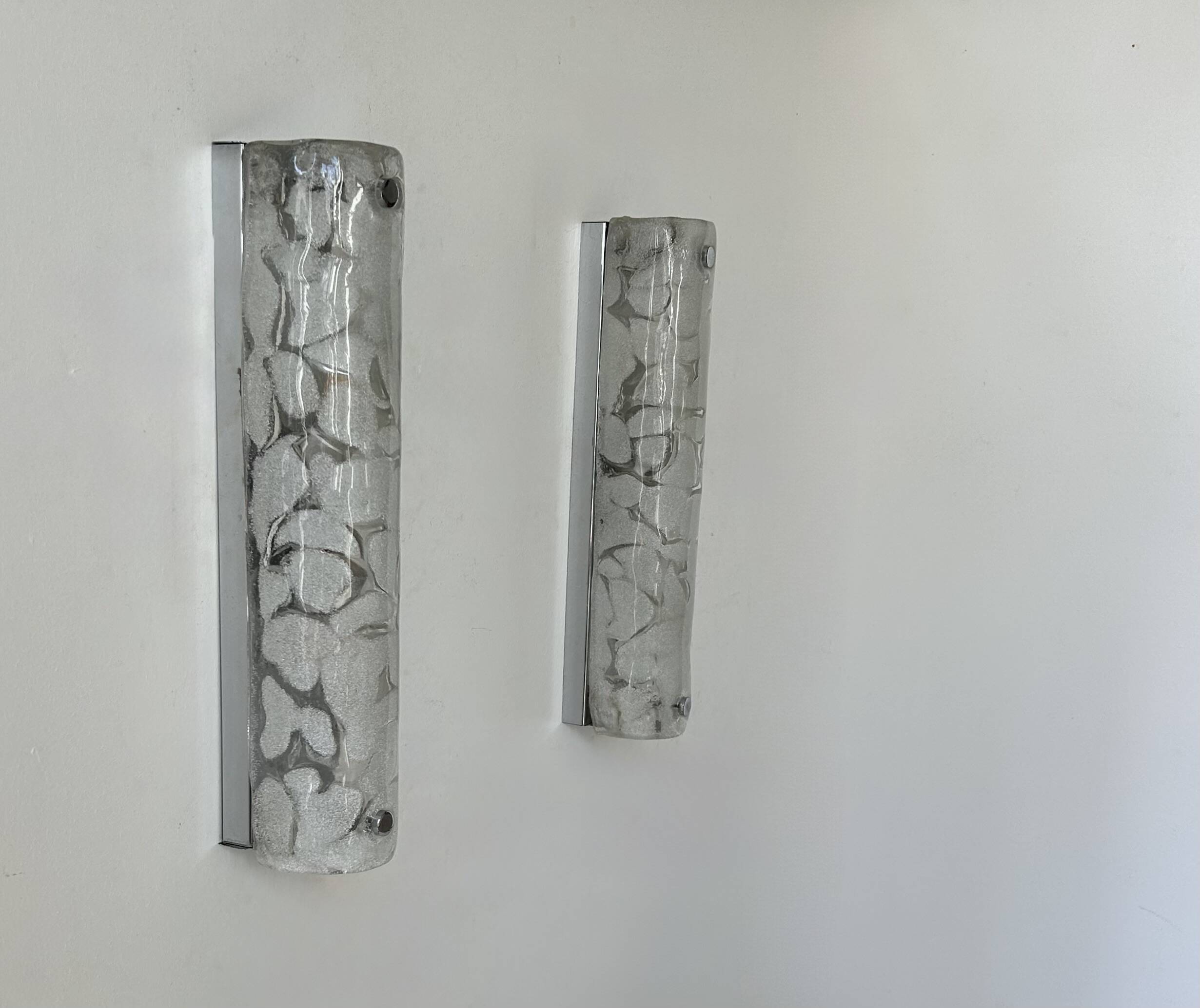 Paire d'appliques vintage en verre murano et métal chromé, Italie, 1960