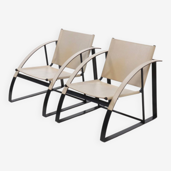 Ensemble de 2 fauteuils post-modernes en cuir et acier 1970