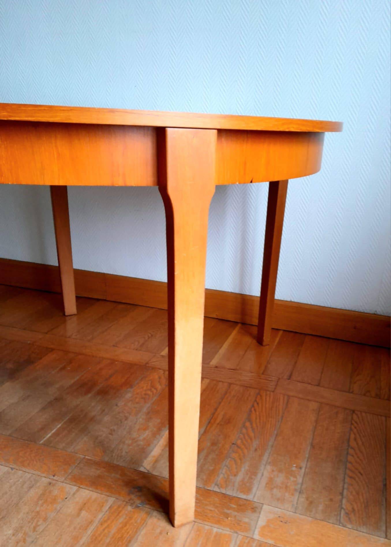 Danish extendable round table 1960