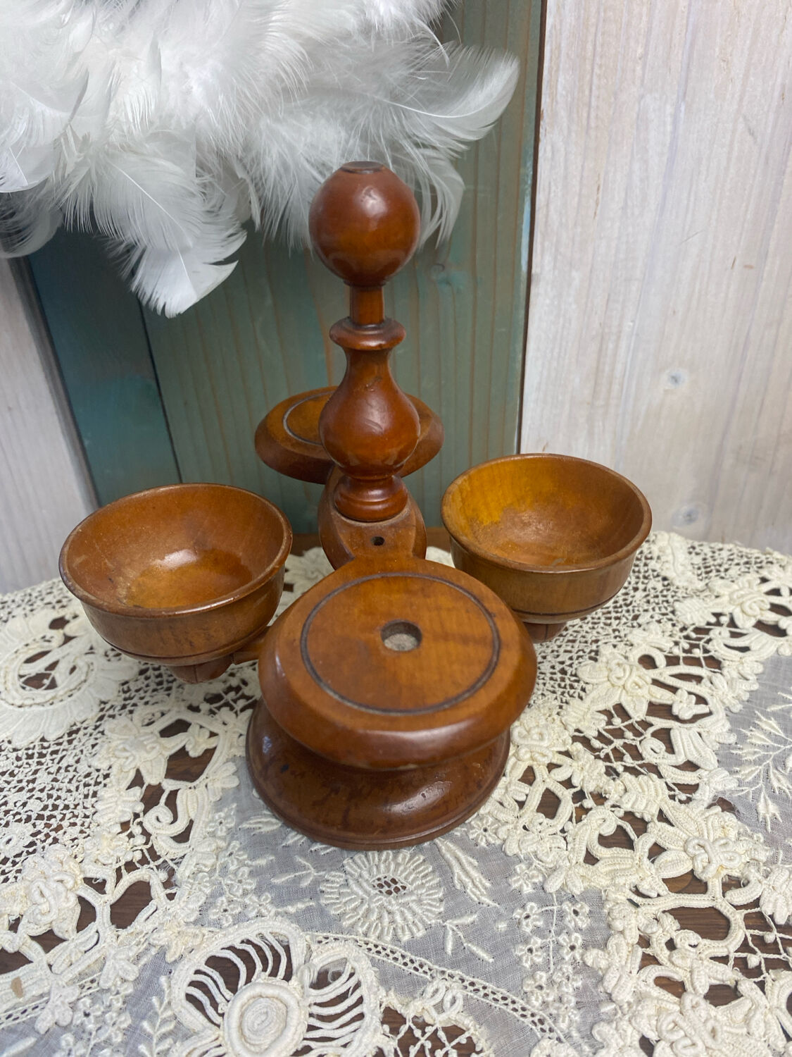 Saleron en bois pivotant ancien 