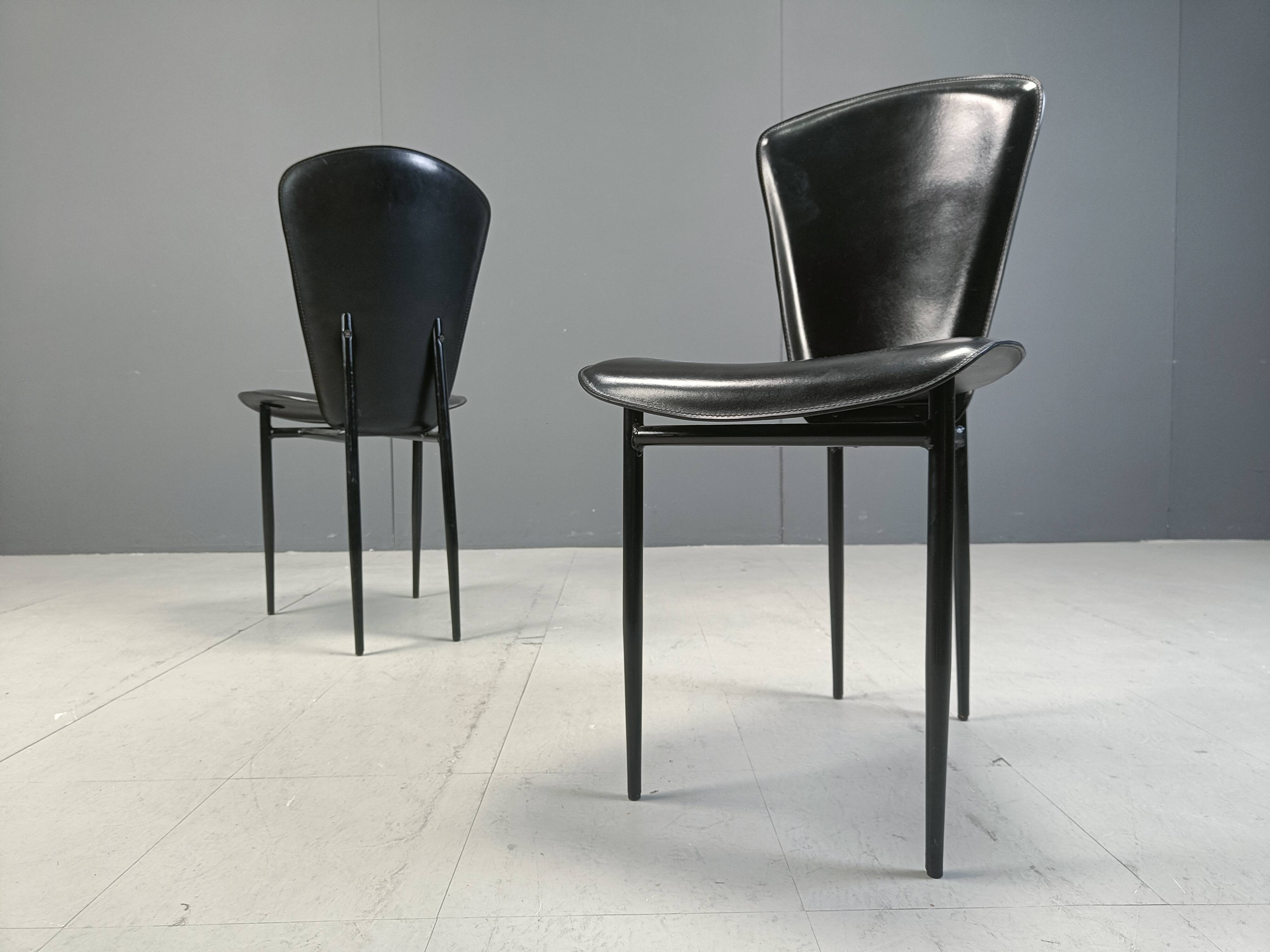 Lot de 6 chaises de salle à manger postmodernes en cuir italien, années 1980