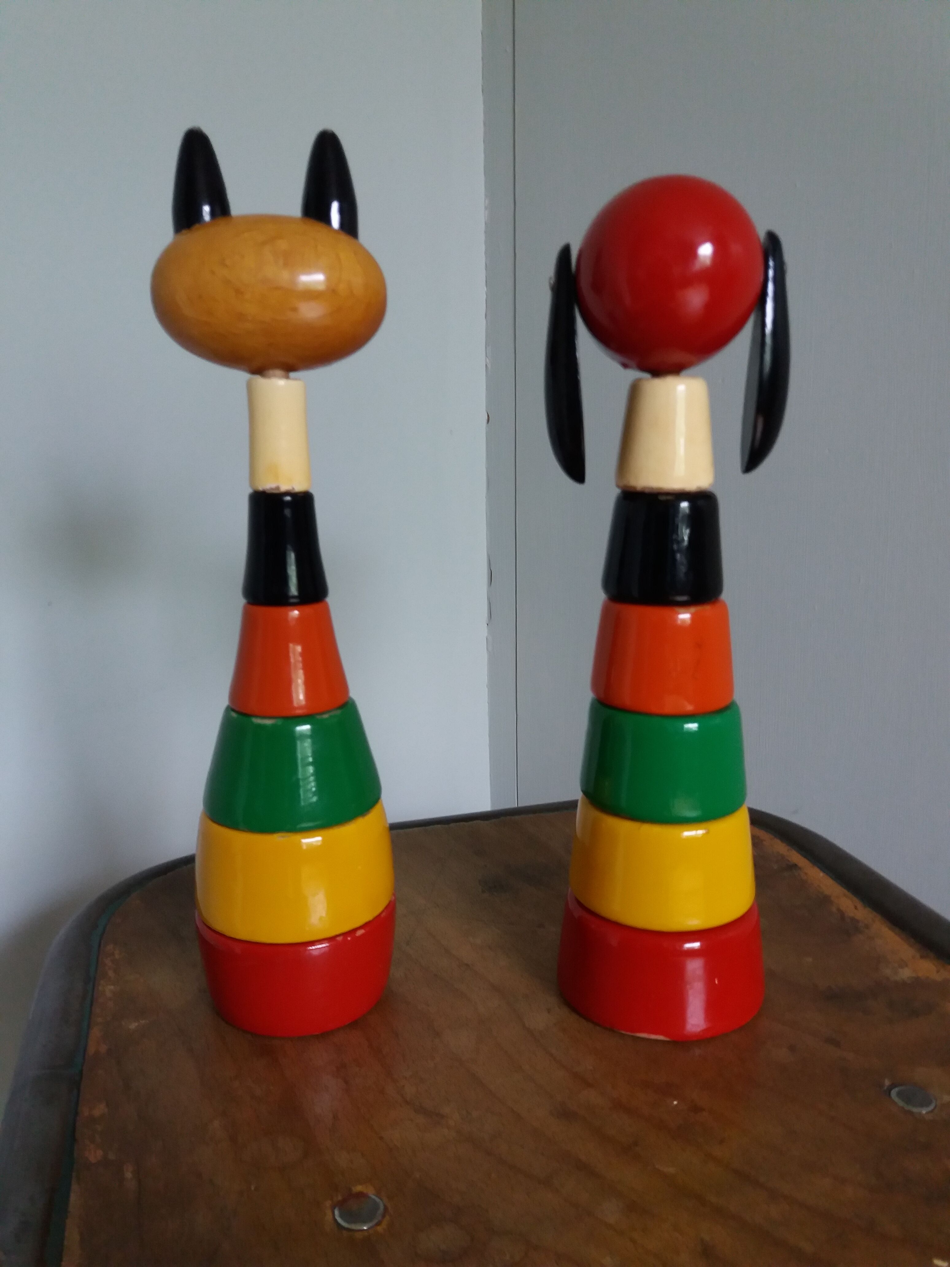 Wooden cat and dog stack toys