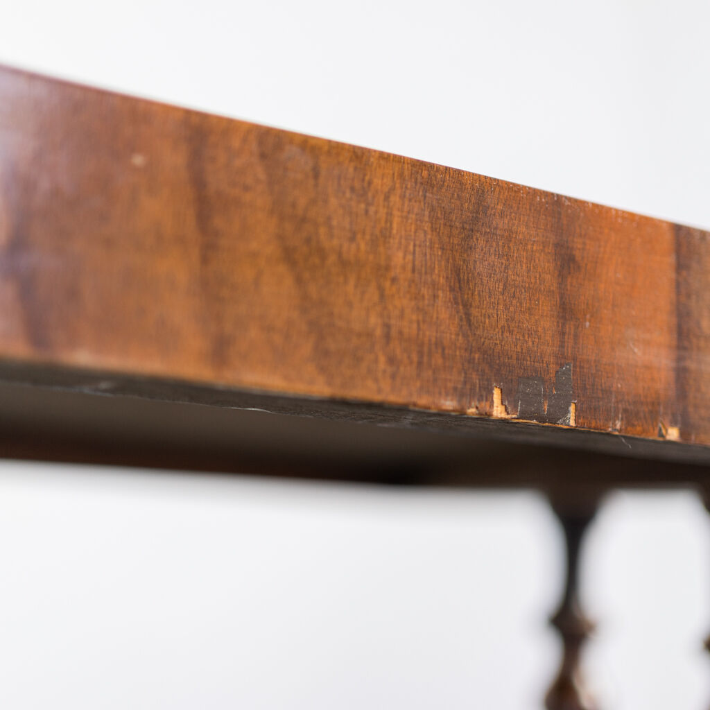 Table table poker and ancient writing root walnut intarsio 19th century