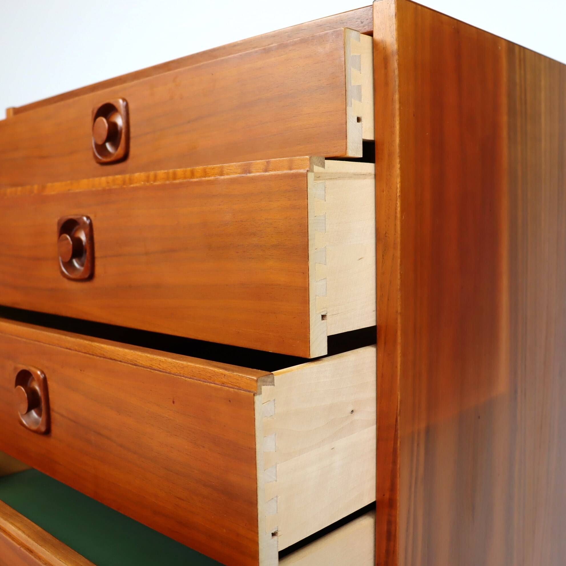 Five drawer chest of drawers