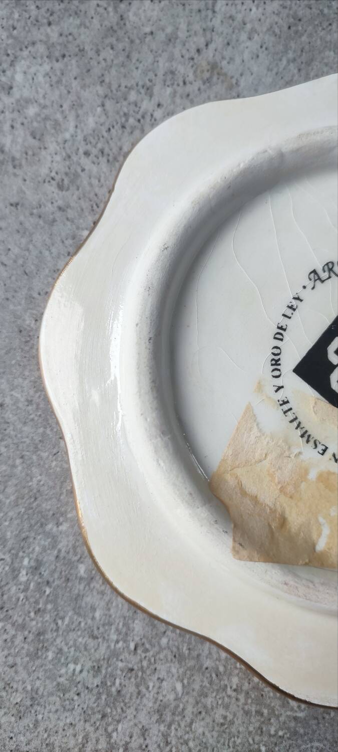 ARTECER Cuerda Seca trivet, 18 carat gold