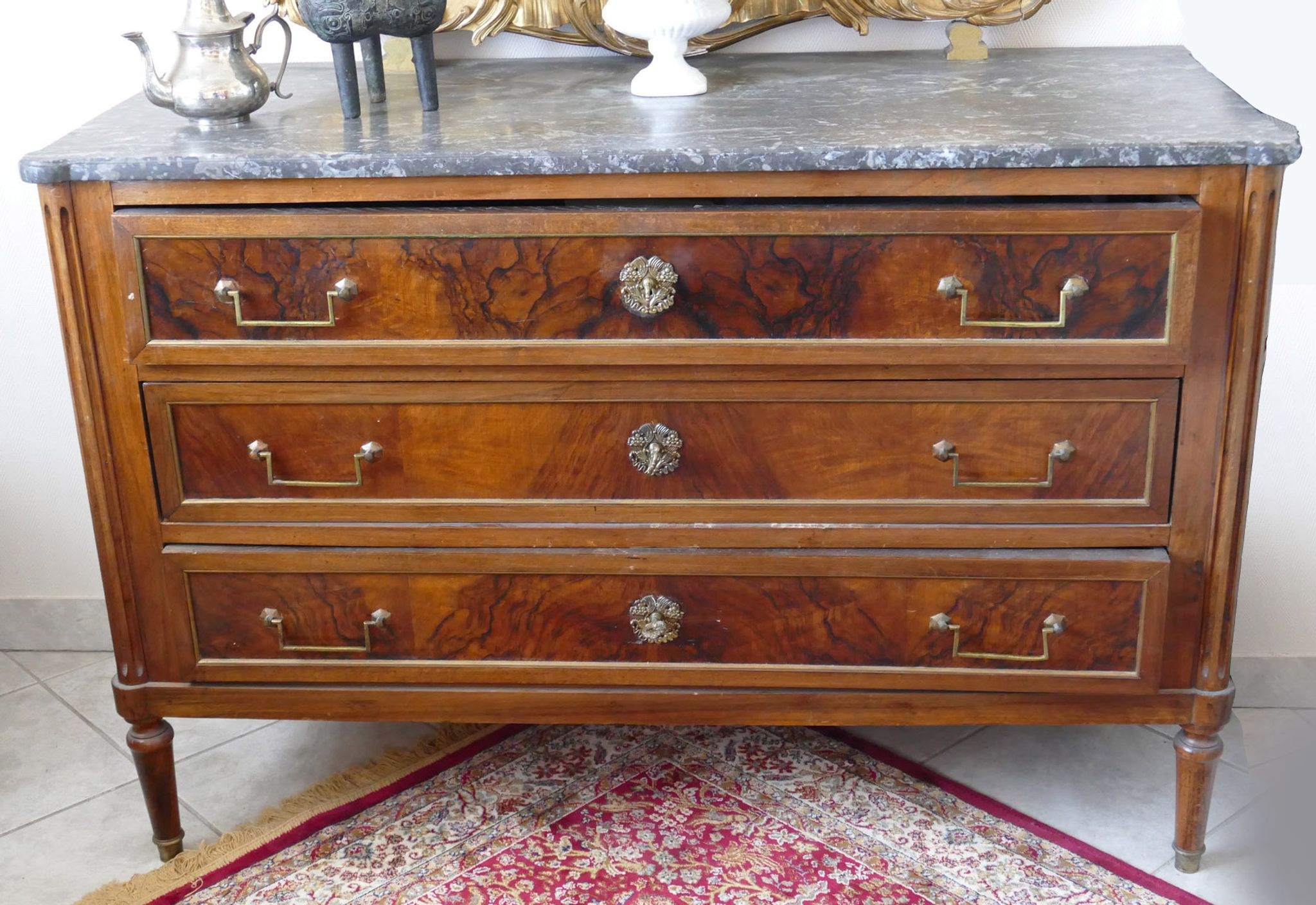 Commode louis XVI acajou plateau marbre