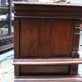 Chest of drawers eighteenth century