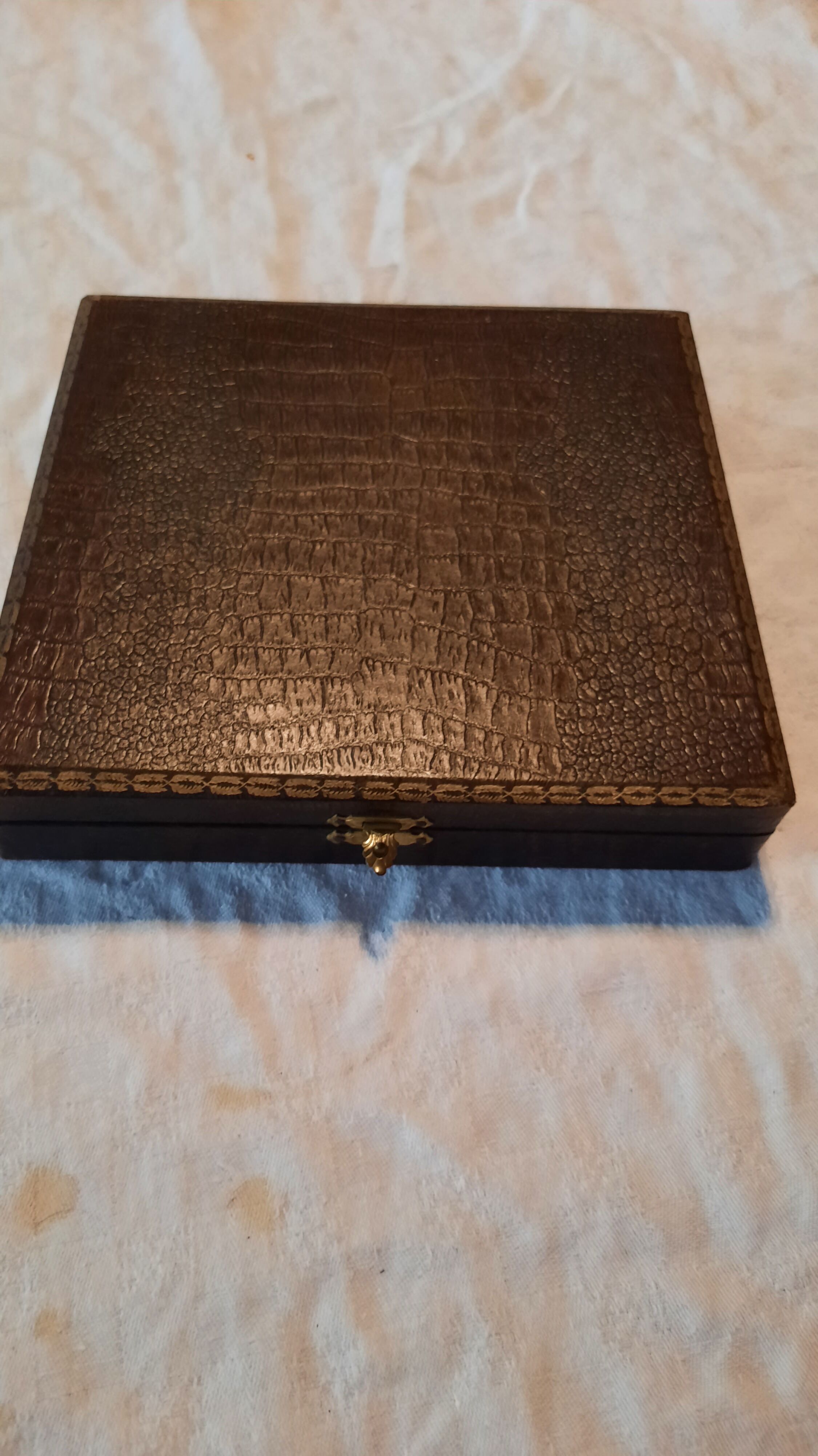 Box of 12 dessert forks