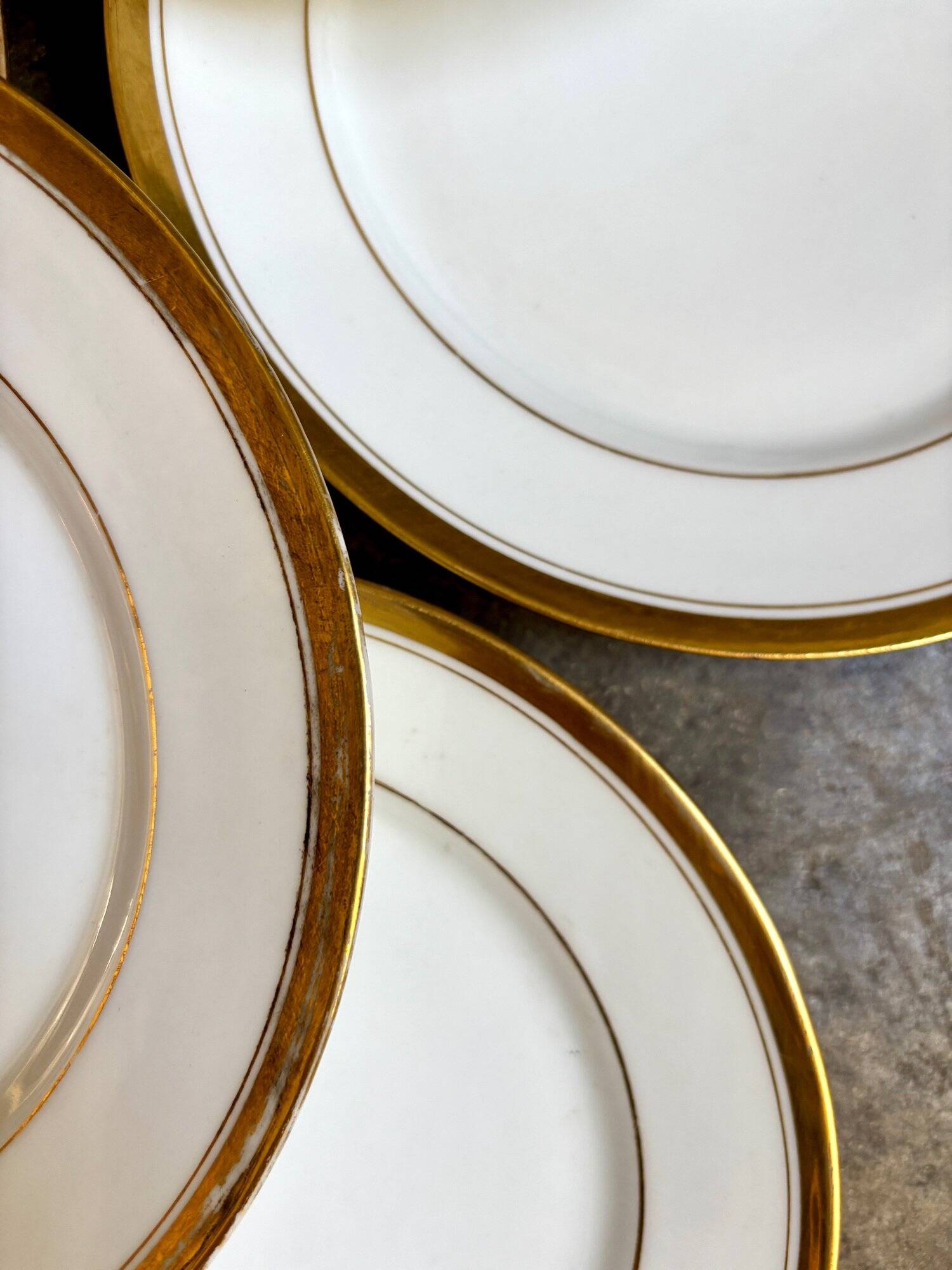 6 white and gold porcelain dessert plates