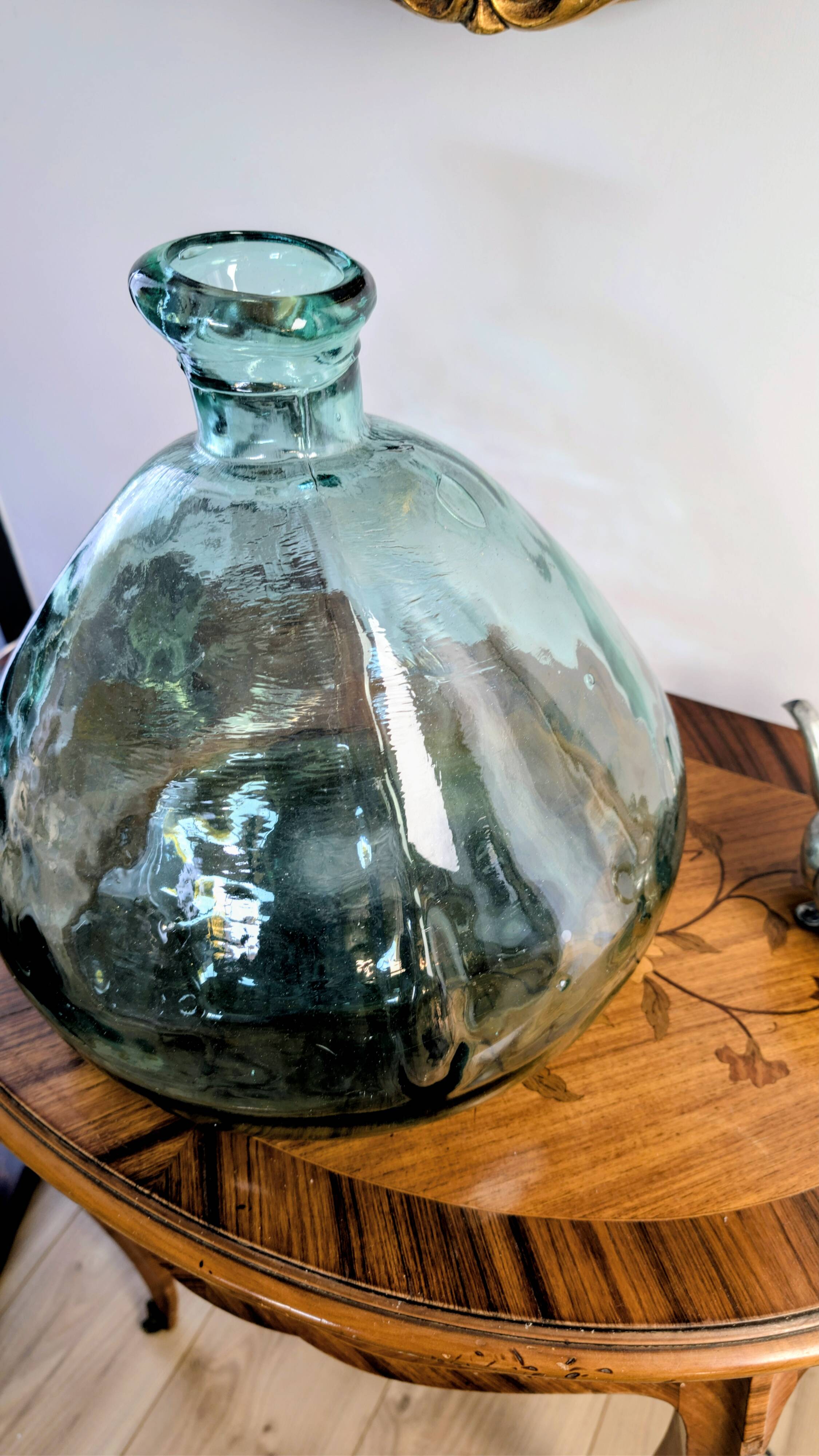 Light green blown glass demijohn – 32 cm