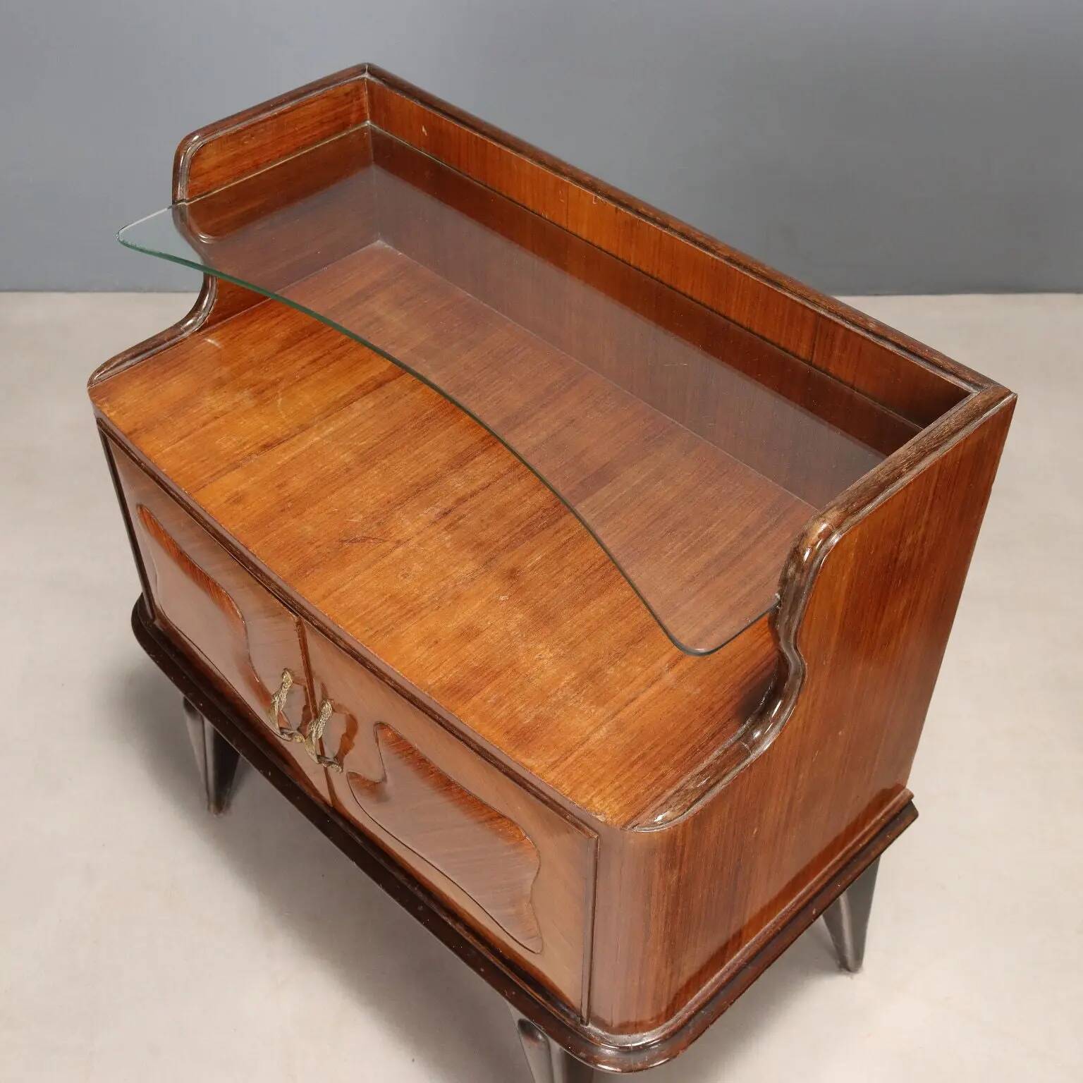 Pair of vintage bedside tables in exotic wood veneer, design, Italy, 1950s