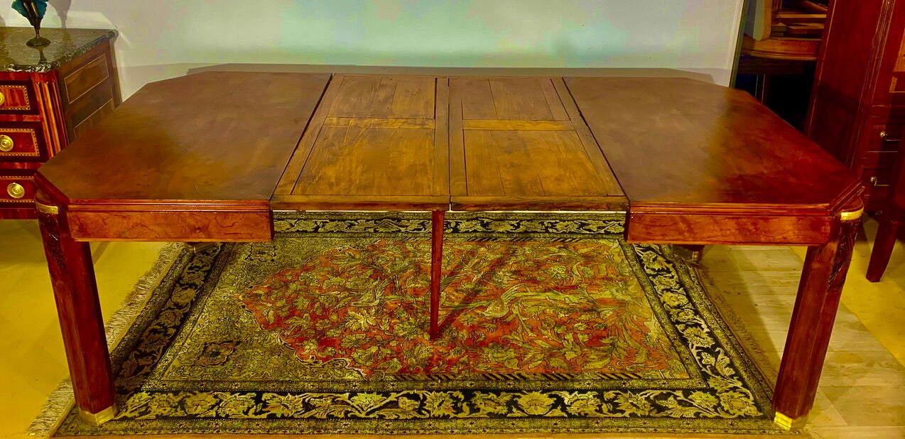 Art deco table 1920 in walnut with extensions, 8 people