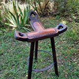 Tabouret tripode de bar brutaliste