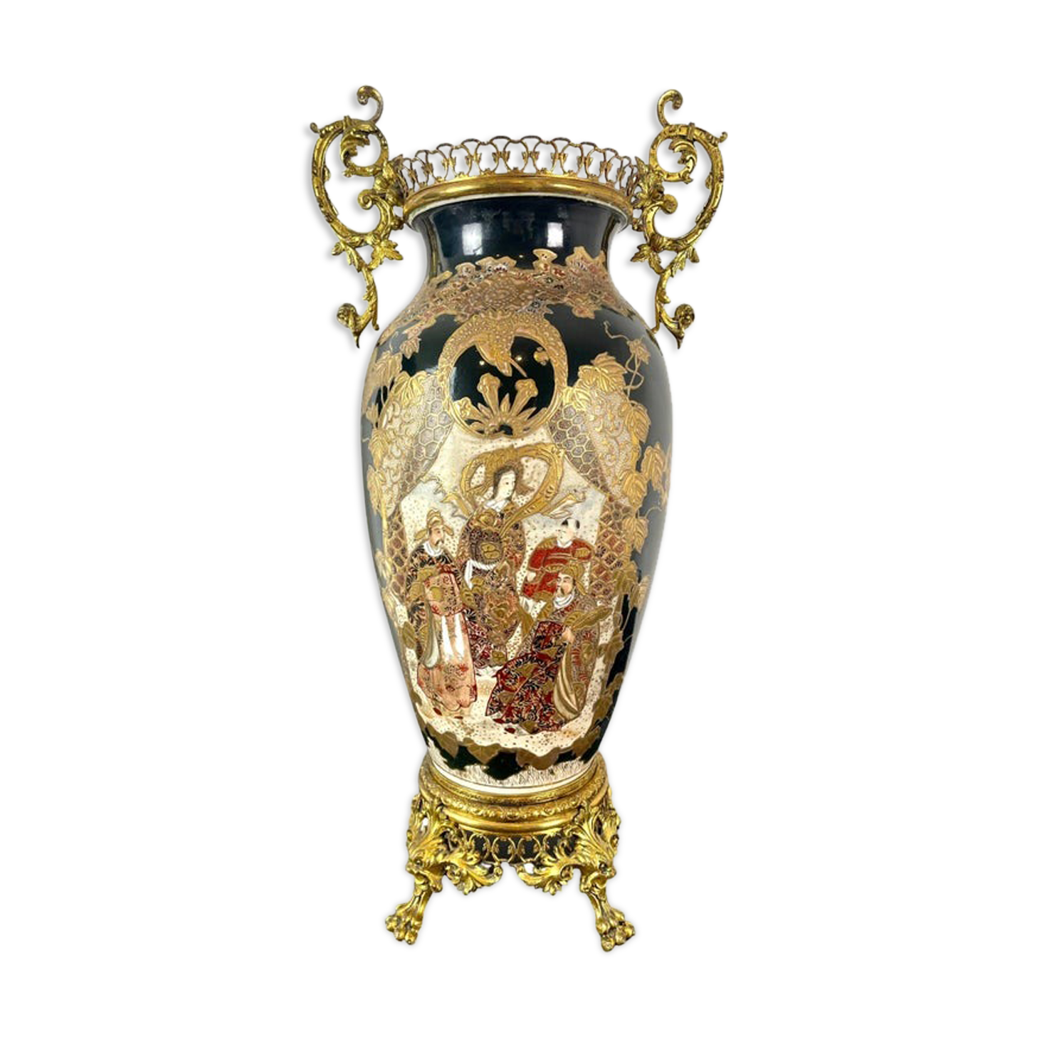 Satsuma porcelain vase from Japan and XIXth century gilded metal