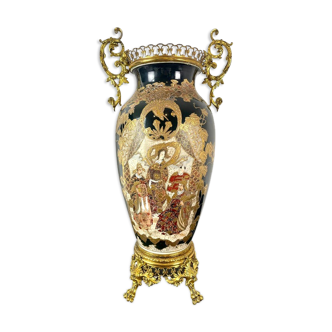 Satsuma porcelain vase from Japan and XIXth century gilded metal