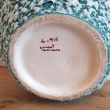 Green vase decorated with white enamels Cérart Monaco