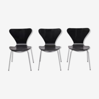 3 chaises Arne Jacobsen 3107
