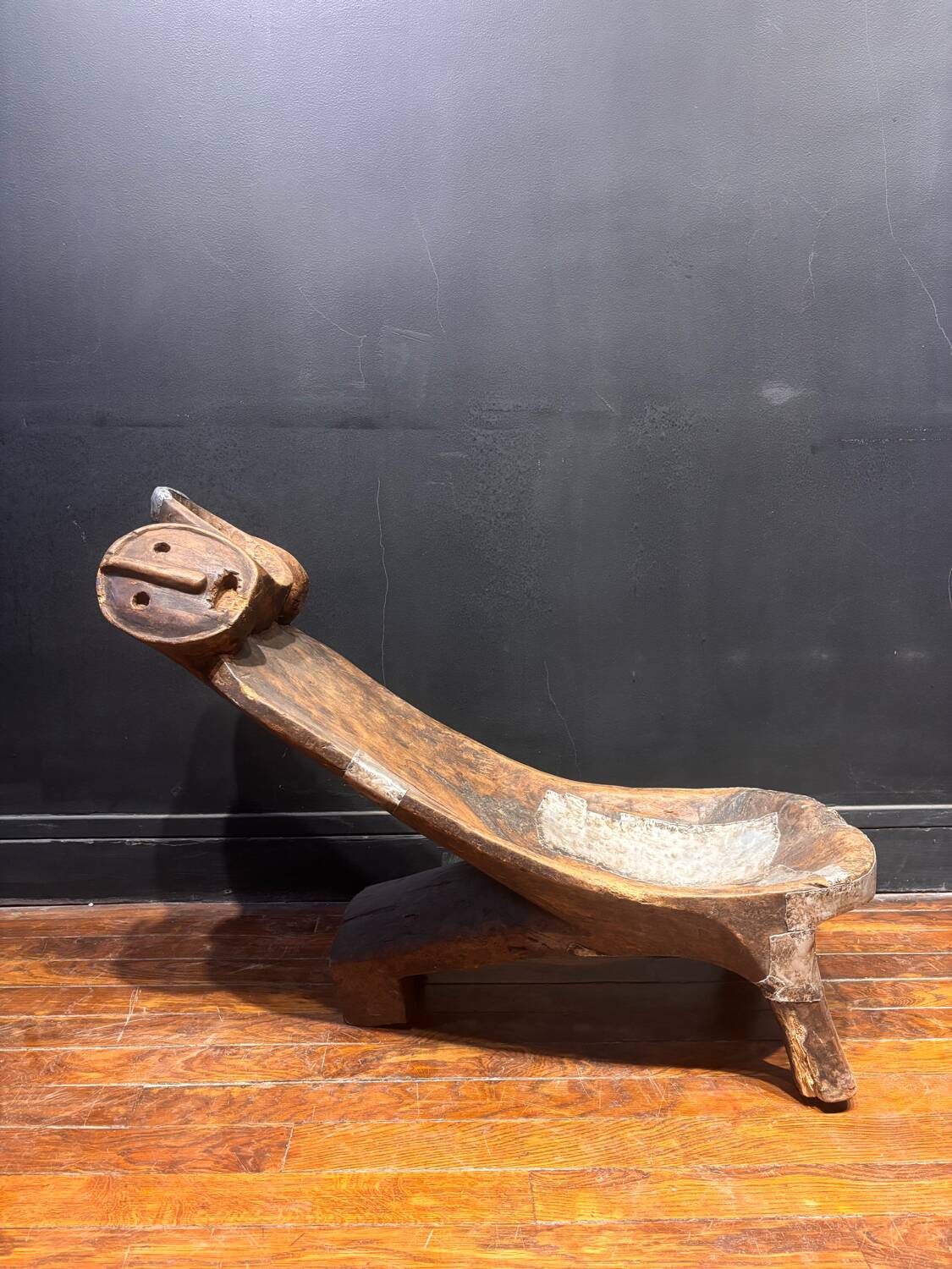 Traditional African wooden seat – Ethnic and historical piece