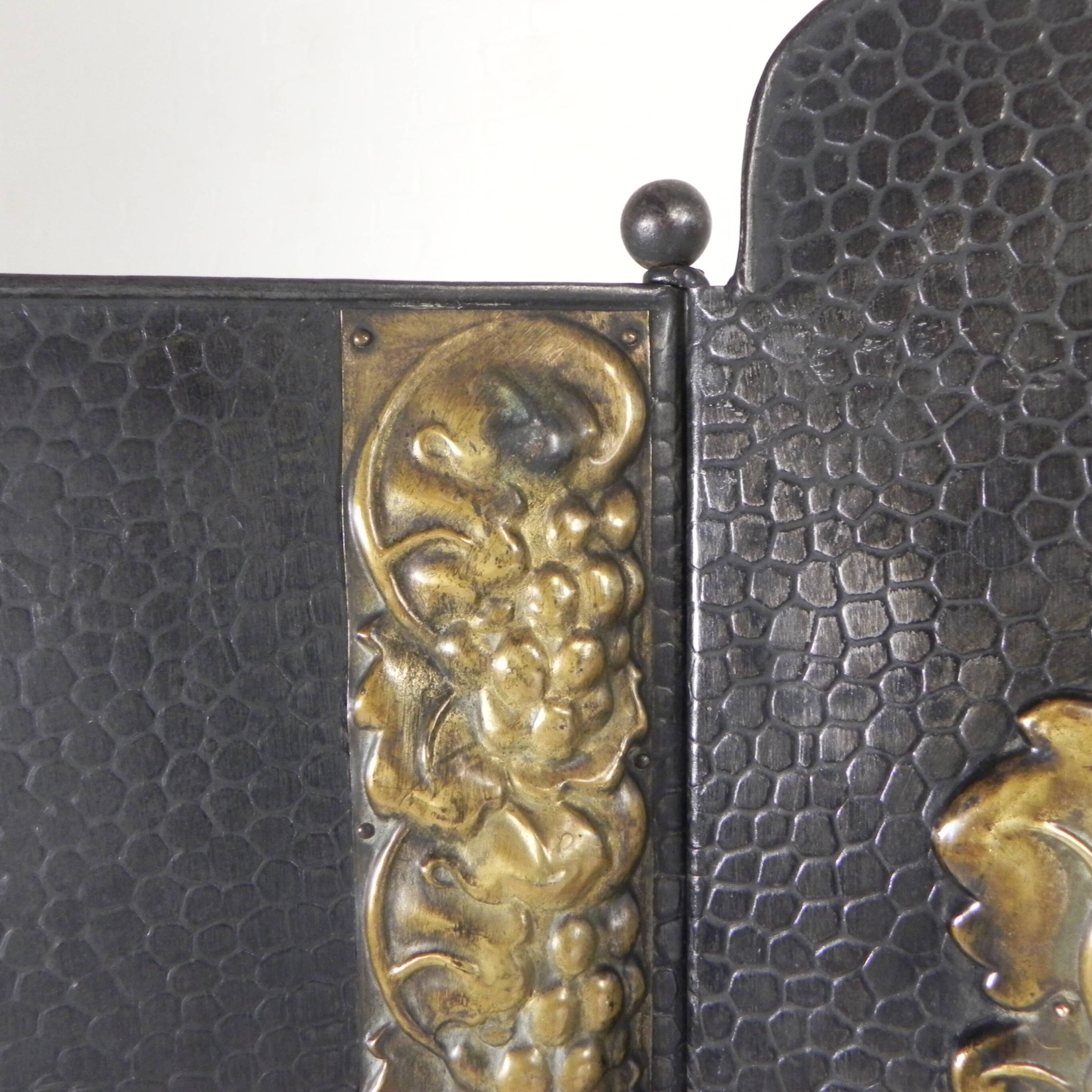 Art Deco screen in steel with brass details, 1930s.