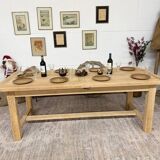 Farmhouse table with central extensions
