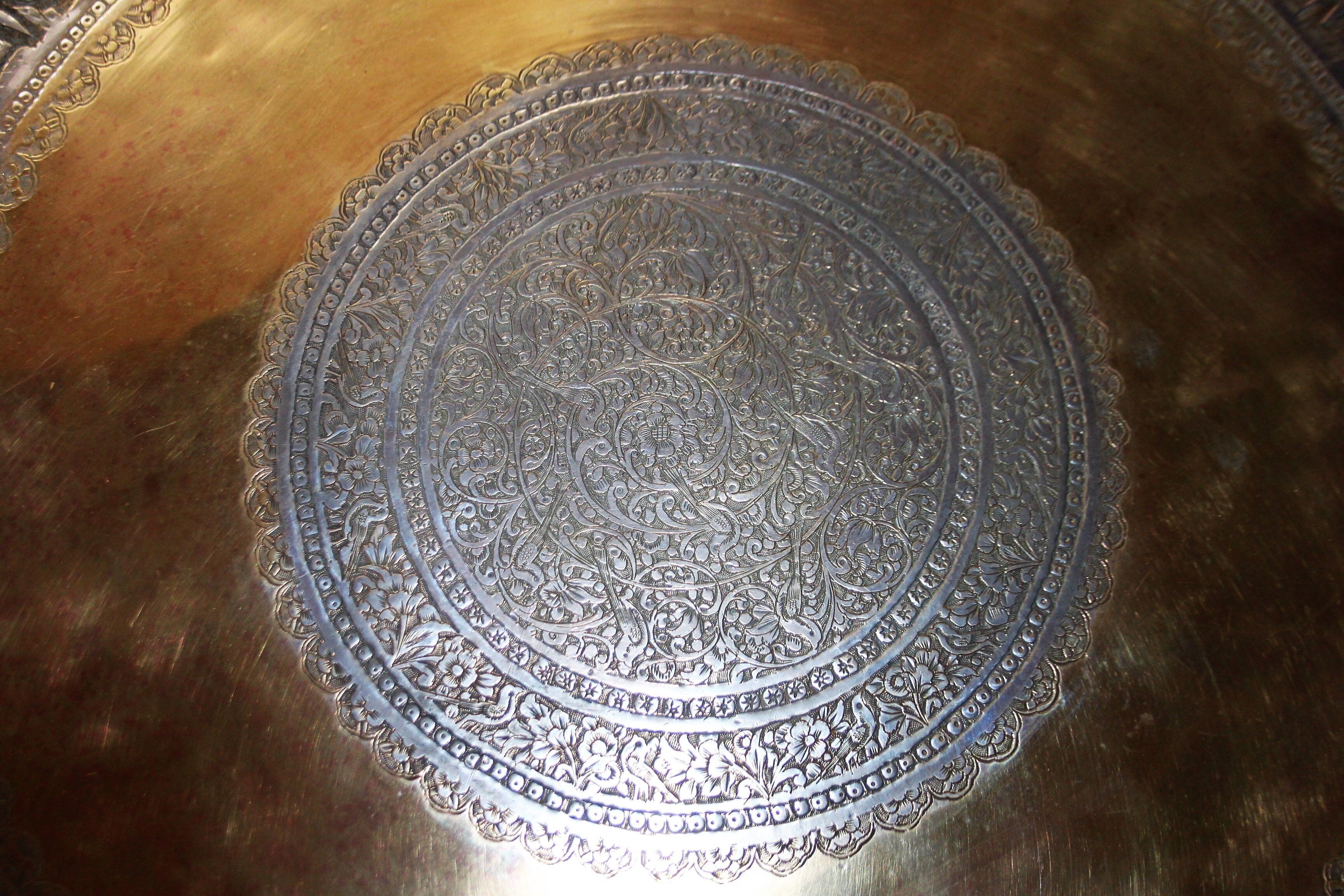 Former Eastern coffee table. Persia, plate XIX. Time Qajar