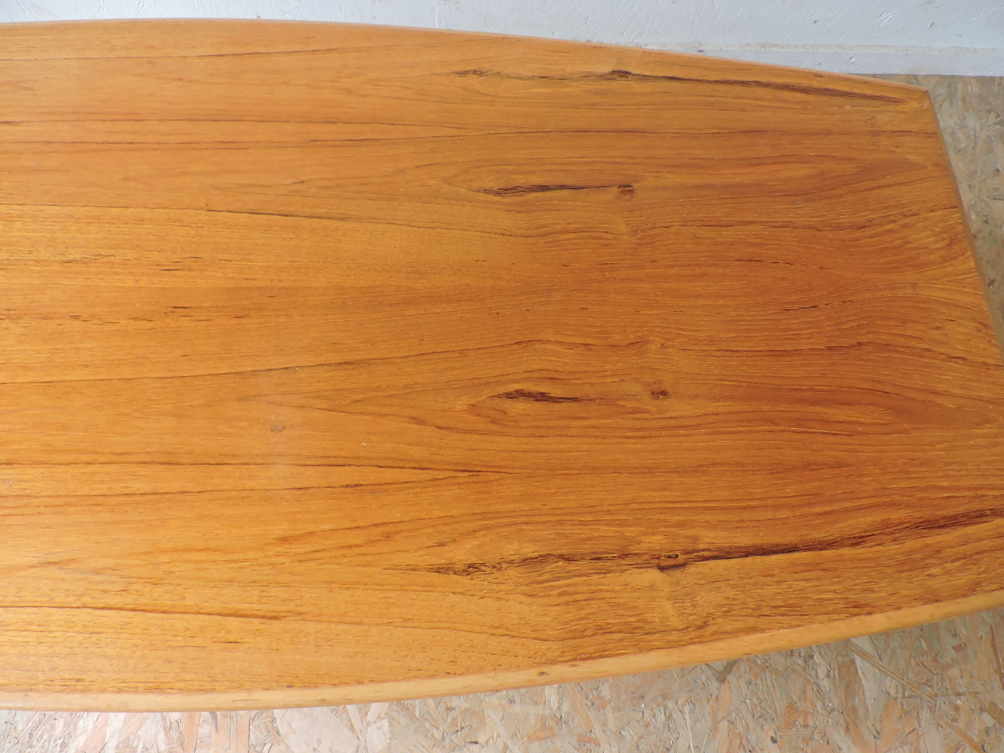 Low scandinavian teak table 60's