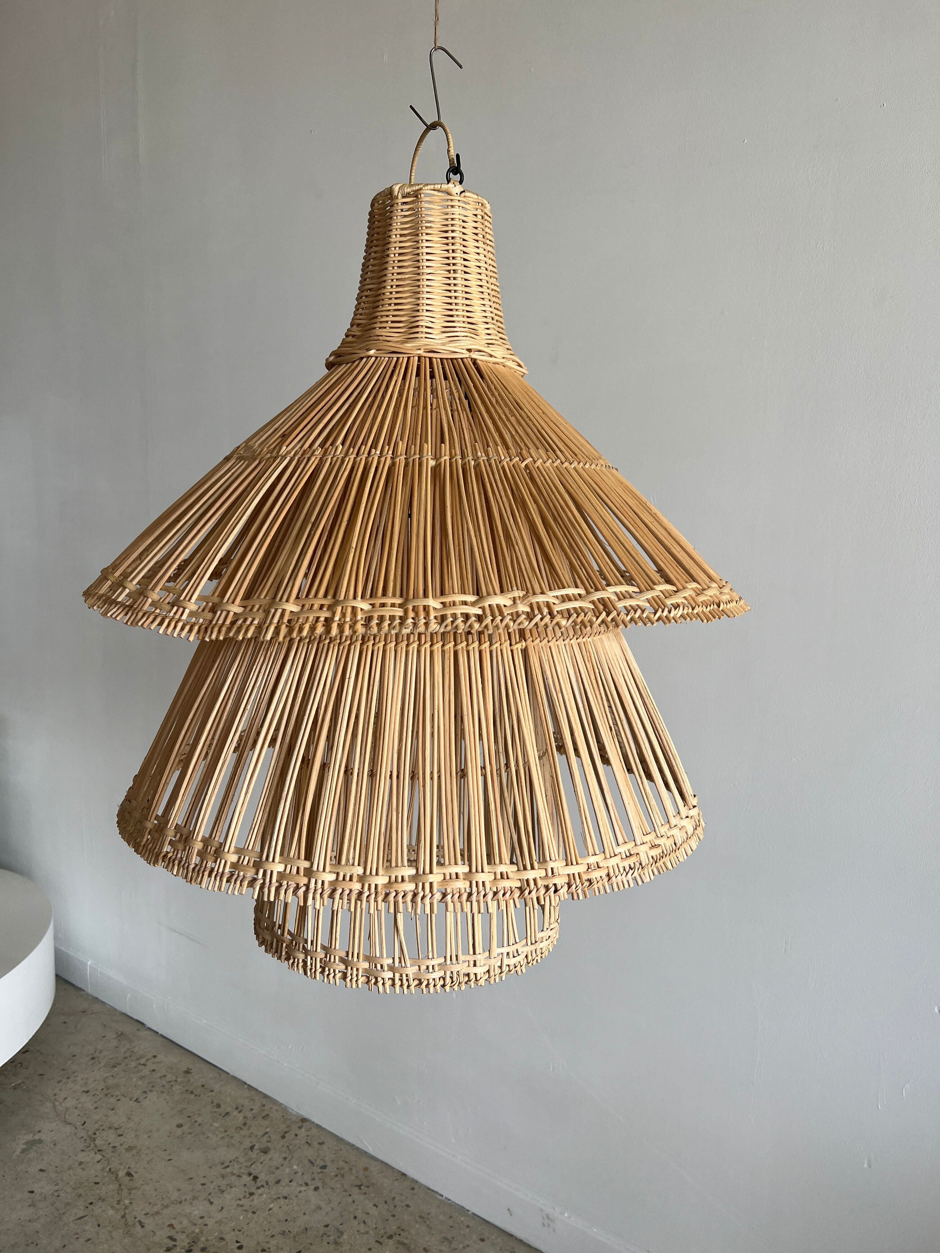 Rattan pendant lamp or light in the shape of an Asian lantern