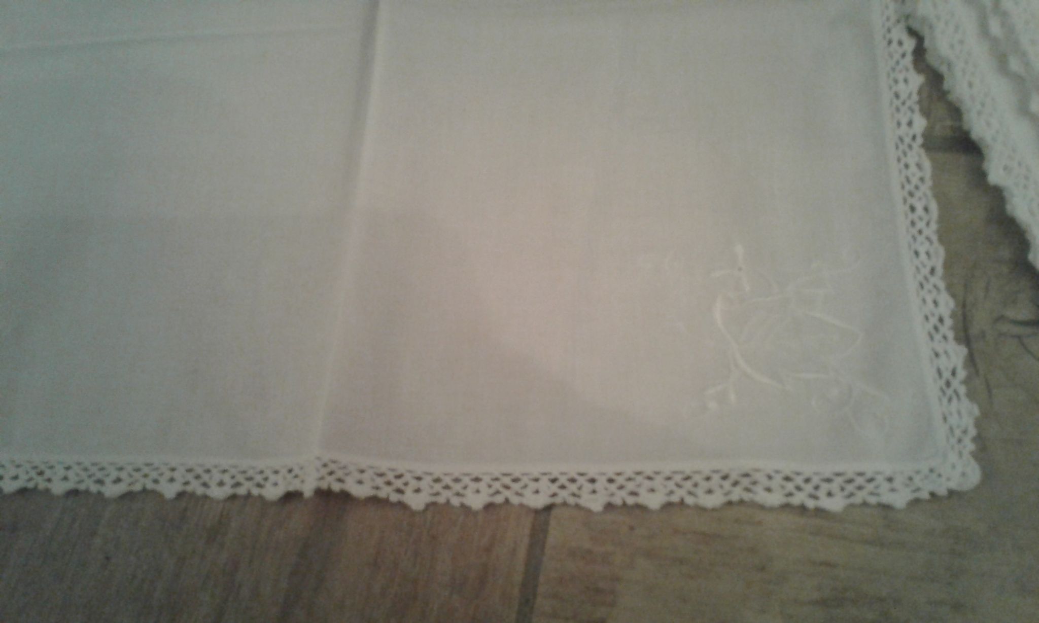 Set of 8 cotton towels and cotton lace