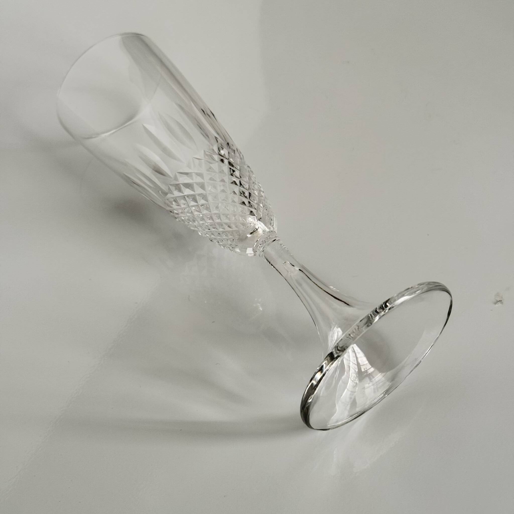 6 Champagne Flutes in Lalique Crystal | "Chinon" Model | 1960s