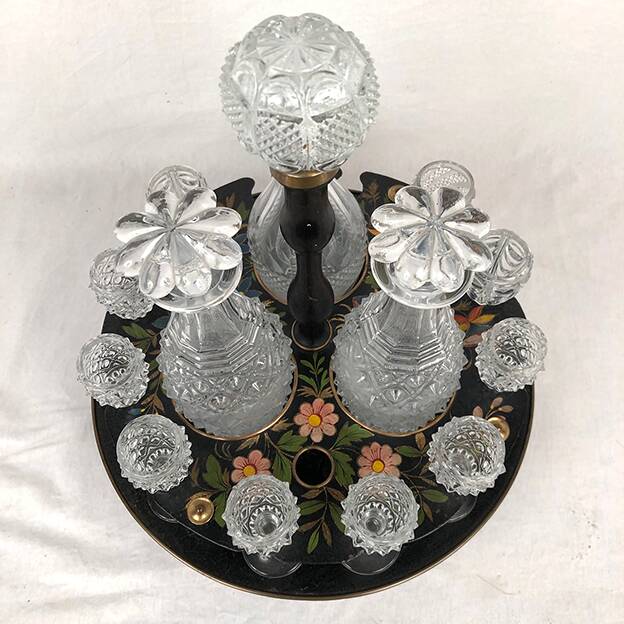 Liquor cabaret in 19th century painted sheet metal, carafes and glasses attributed to the Creusot crystal factory